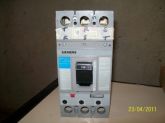 Disjuntor Siemens tri-polar de 150 amp eletromagnético